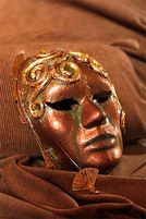 маска из  папье маше, маска из бисера, венецианская маска, бисер